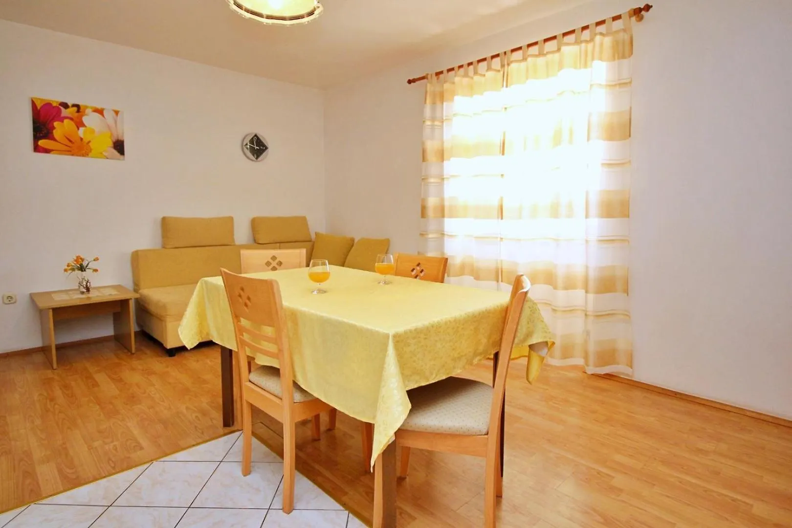 Apartments Car Lj. Šilo